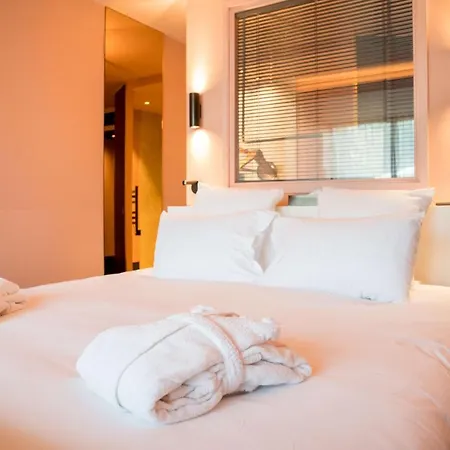Western Clos Syrah Hotel
