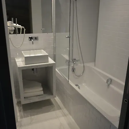 Western Clos Syrah 4* Valence (Drome)