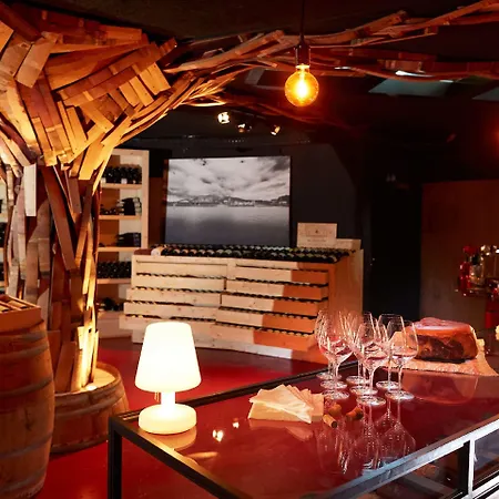 Western Clos Syrah Hotel 4*